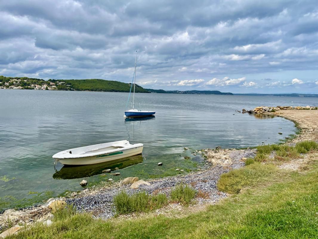 Maison  5 pièce (s) 80 m2 au calme , à deux pas de l'étang Saint Mitre - Les Remparts -