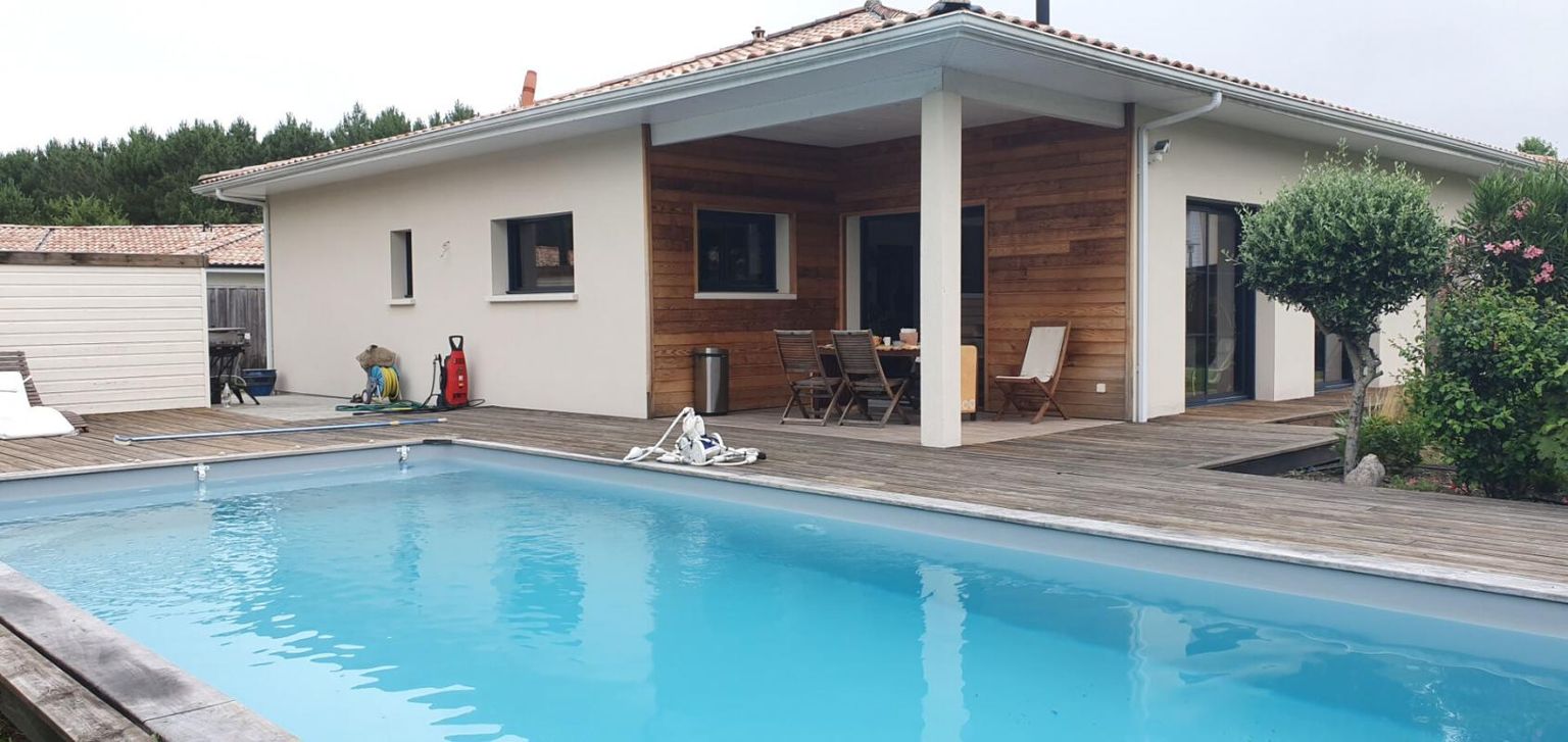 VILLA 149 m2 PLAIN-PIED, PISCINE ET GARAGE