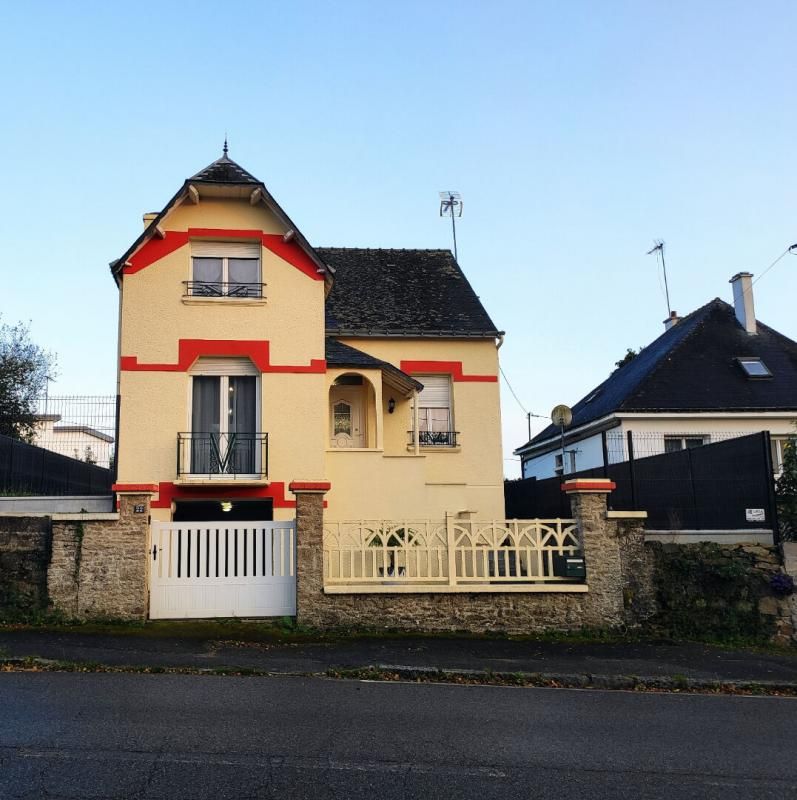 Maison  style année 30 rénovée avec gout, jardin Guémené sur scorff