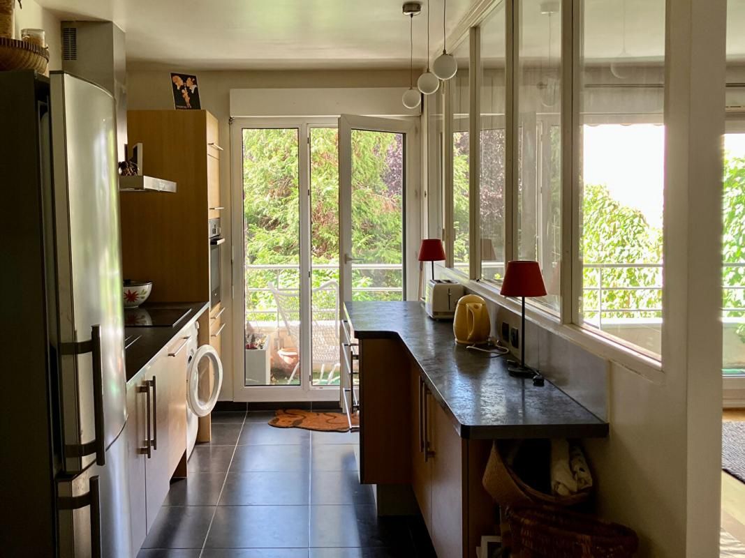 MONTROUGE Très beau T3 avec balcon sur jardin - 65 m2 - Montrouge quartier piscine et marché 3