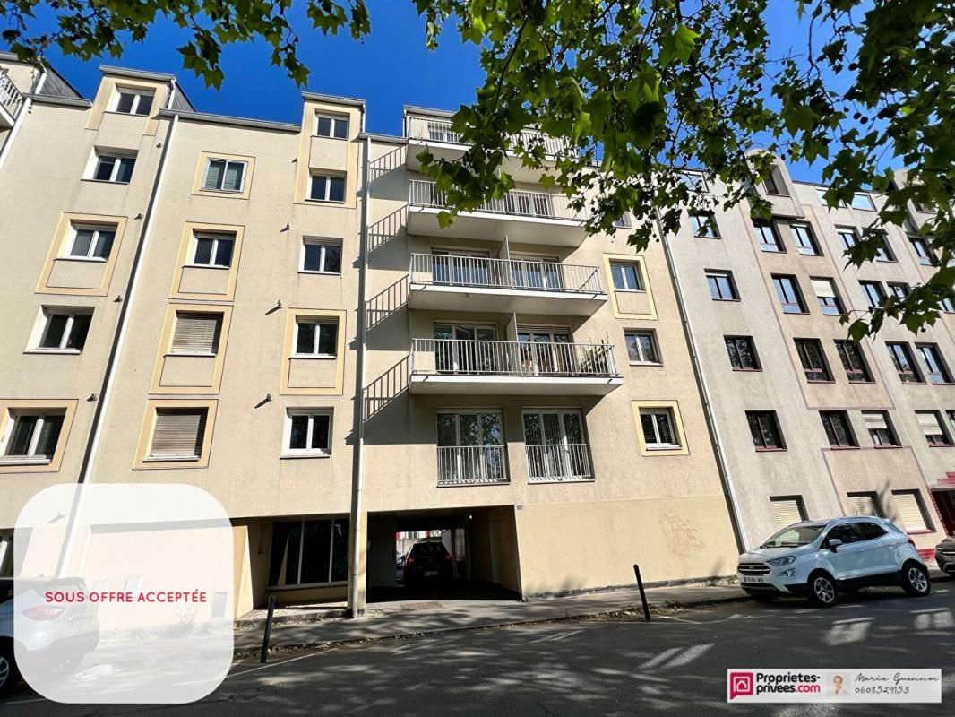 NANTES Appartement 50m2 vendu avec cave et parking Cité des Congrès 1