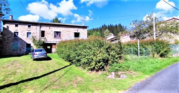 Maison indépendante avec jardin dans un hameau