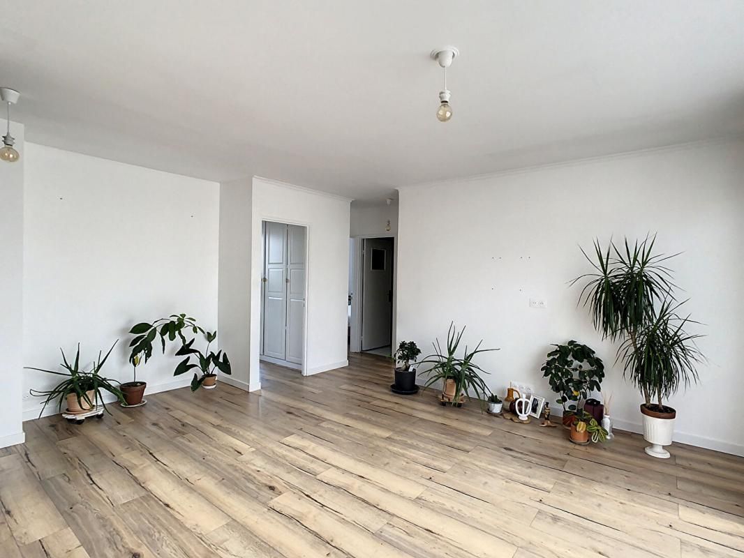 IGNY Appartement Igny 4 pièce(s) 72 m2 3
