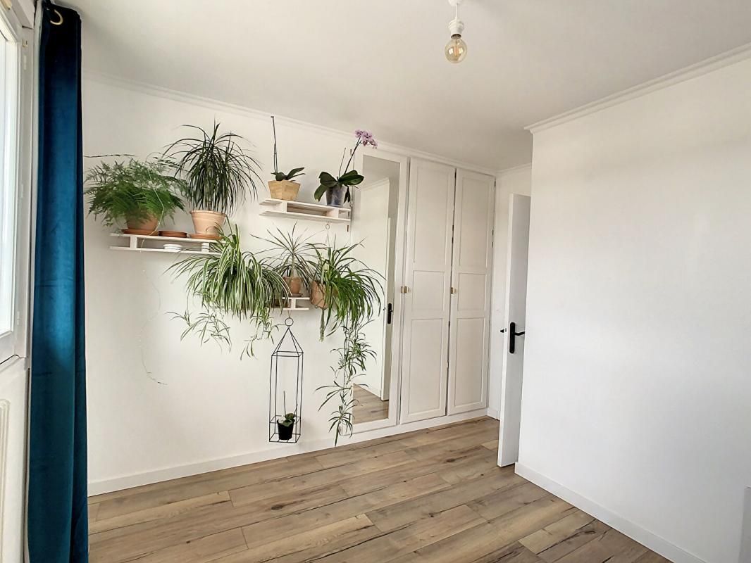 IGNY Appartement Igny 4 pièce(s) 72 m2 4