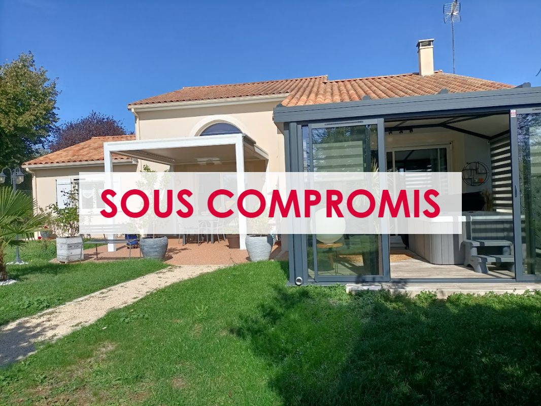 Maison de 155 m2 à Iteuil , 3 chambres, jardin, piscine, SPA, garage