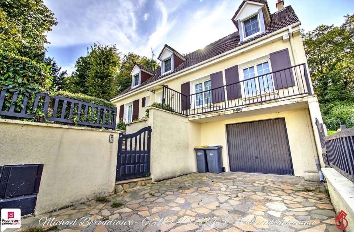 Maison  6 pièce(s) 150 m2 - 4 chambres - ECOUEN - Sous Sol Total