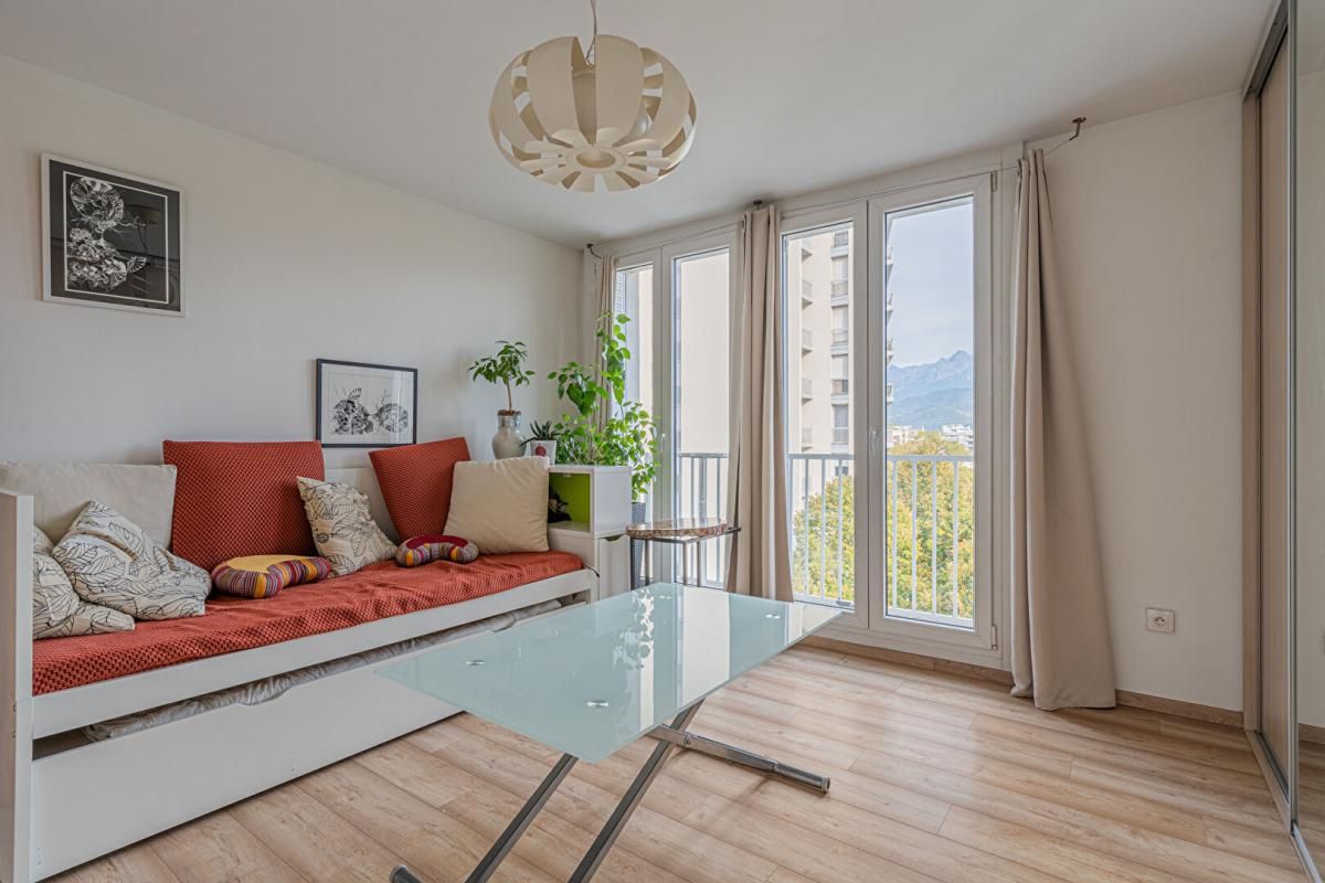 Appartement Grenoble 4 pièce(s) 67 m2