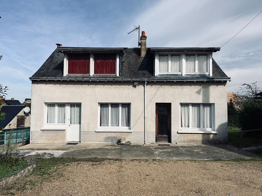 Maison de ville Montval Sur Loir 6 pièce(s) 111 m2