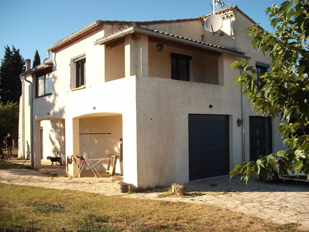 VILLA 8 piéces de 153m² sur terrain 2075m²