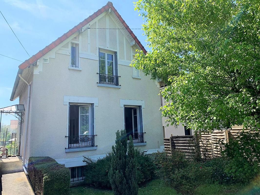 Maison Meulière avec grand jardin, 6 pièces, 120m², gare à pied à 5mn