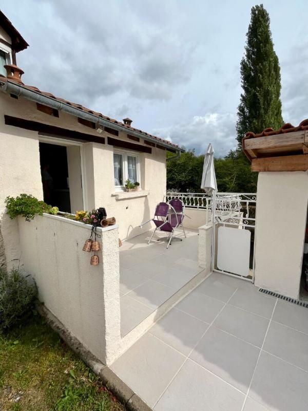 Maison de ville avec jardin Château L'Evêque 111 m2