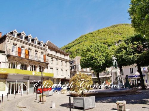 BAGNERES-DE-LUCHON Place de parking - Hypercentre Luchon 1