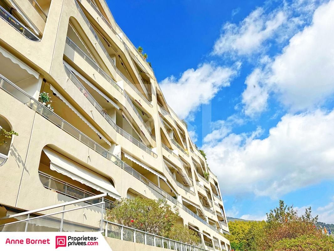 Appartement  3 pièces 75 m2 avec vue panoramique, parking et cave