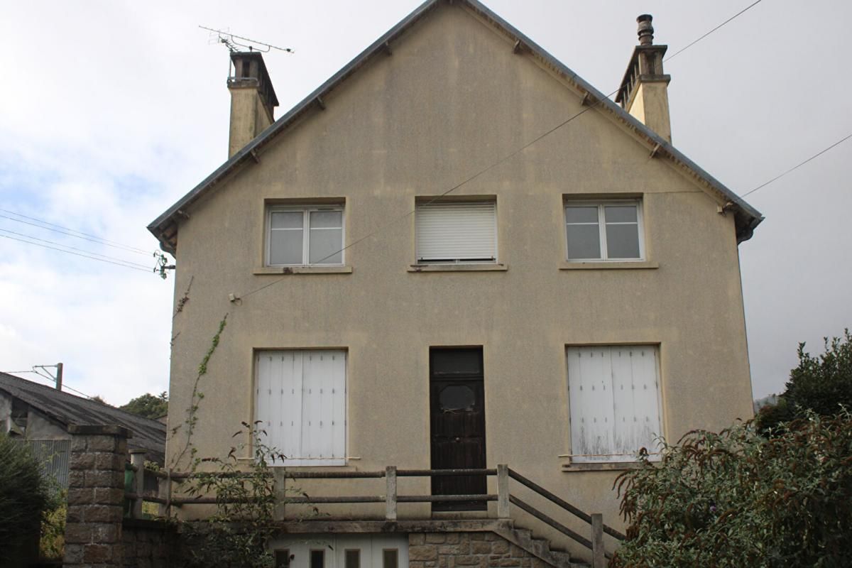 MAISON 8 PIECES 130m²