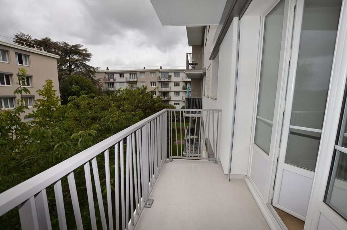 91240 - Appartement avec balcon Saint Michel Sur Orge 4 pièces 69 m²