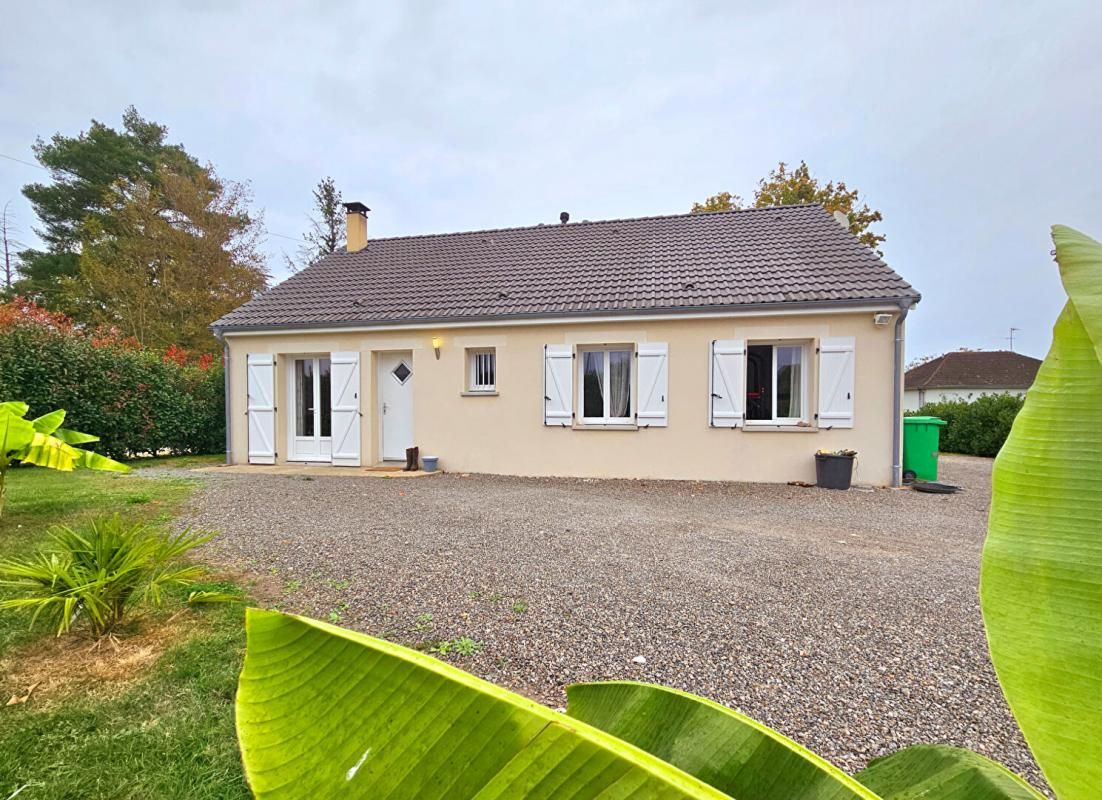Maison Foecy 6 pièce(s) 115 m2