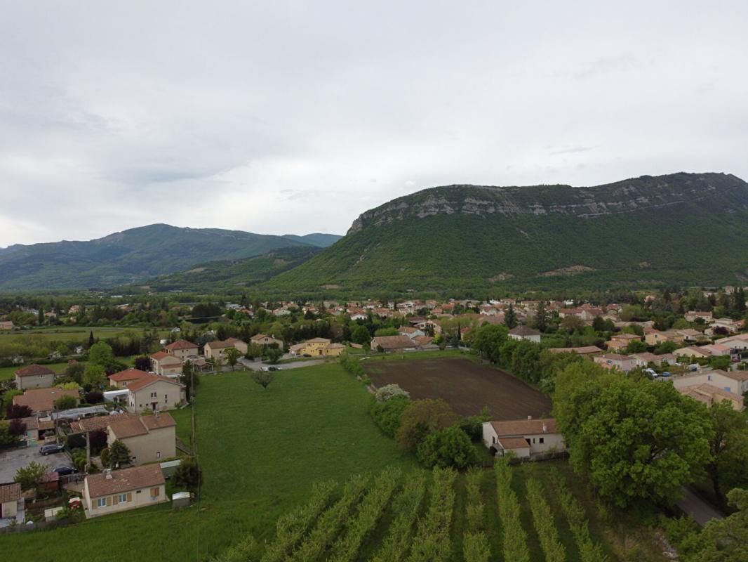 LARAGNE-MONTEGLIN Terrain  339 m2 1