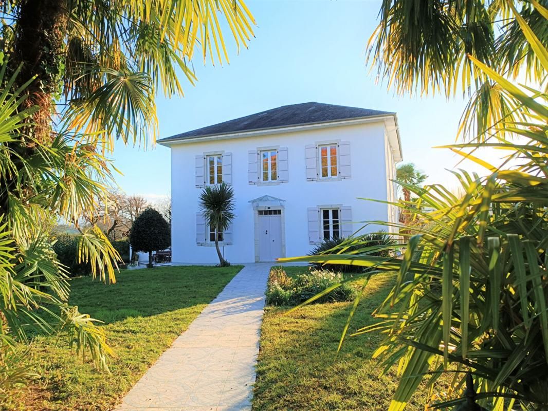 maison de maître 8 pièces, piscine, terrain 3000 m2