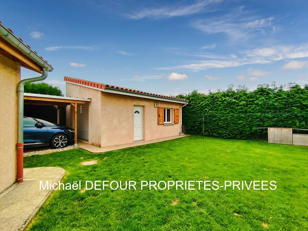 SAINTE-SIGOLENE Sainte-Sigolène 43600 maison 136 m² habitables 5 chambres et bureau sur 908 m² de terrain 3