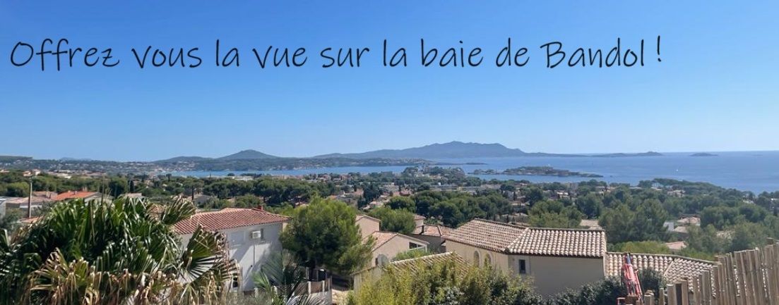 BANDOL Pied-à-terre ou habitation de standing avec une vue exceptionnelle sur la Baie de Bandol 1
