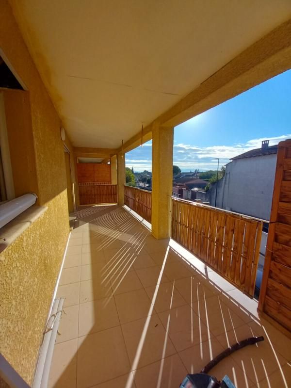 Appartement 3 pièce(s) 66 m2 avec terrasse et place de parking 148 000
