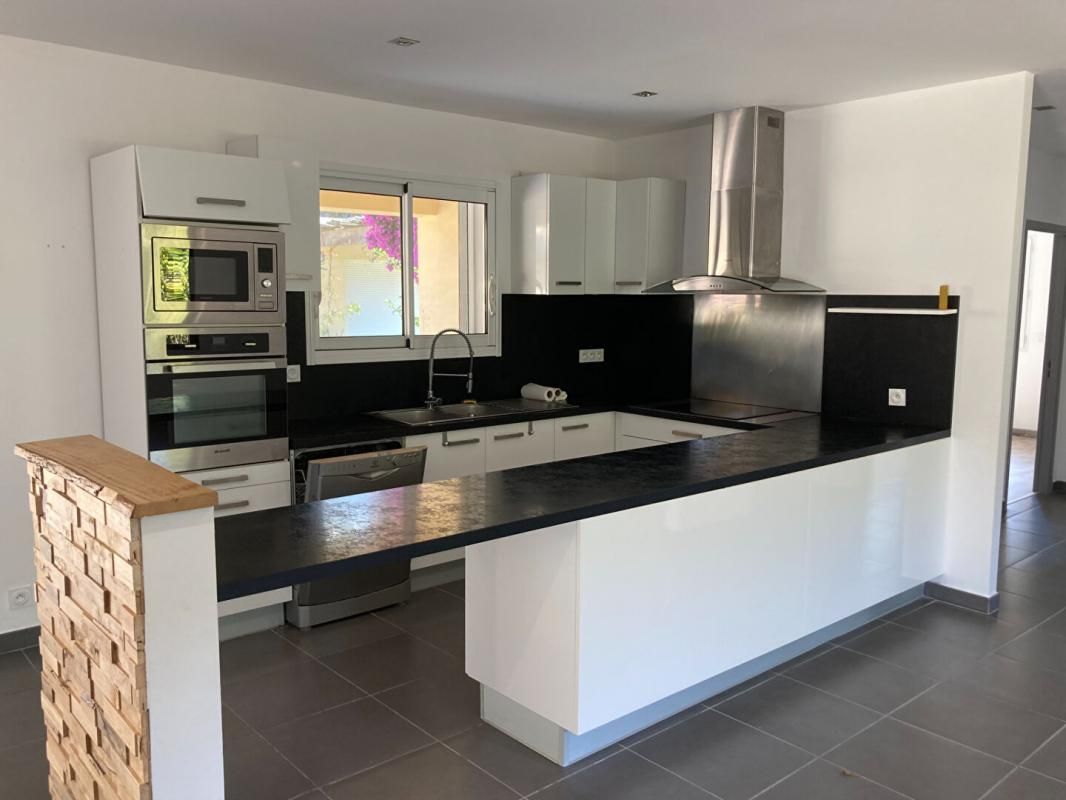 ZONZA Maison T5 + Appartement T2 sur terrain - STE LUCIE DE PORTO-VECCHIO - CORSE DU SUD - FRANCE 3