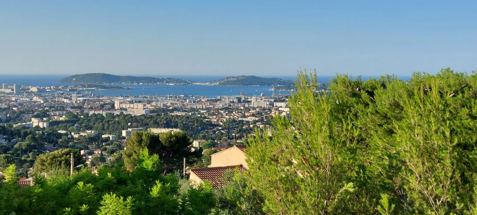TOULON Maison Toulon Ouest 4 pièce(s) 125 m2 avec vue mer et montagne 1