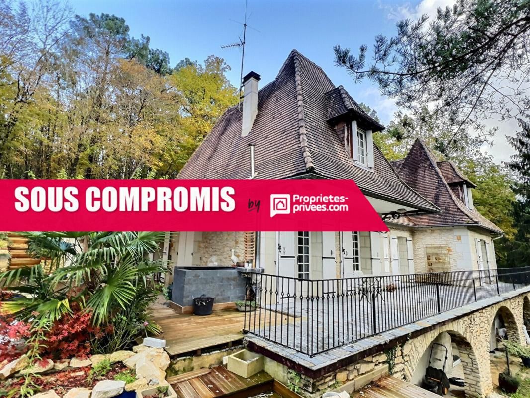 Maison T6 d'env. 200 m² (+ sous-sol de 140m²) avec 4 ch. et piscine au calme sur MARSAC-SUR-L'ISLE (24430)