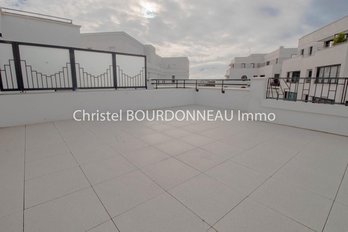 Appartement  Duplex Chessy 5 pièce(s) 120 m2 , 3 chambres, 3 terrasses