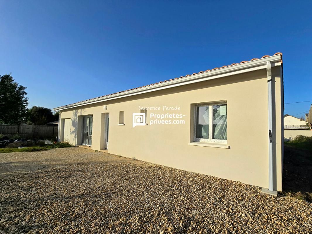 Maison avec garage 143m² au sol, terrain 556m²