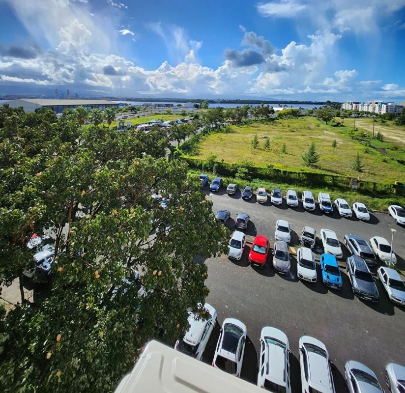 POINTE-A-PITRE Appartement 4 pièce(s) 71.65 m2 1