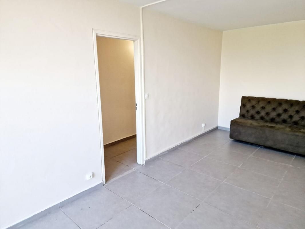 POINTE-A-PITRE Appartement 4 pièce(s) 71.65 m2 3