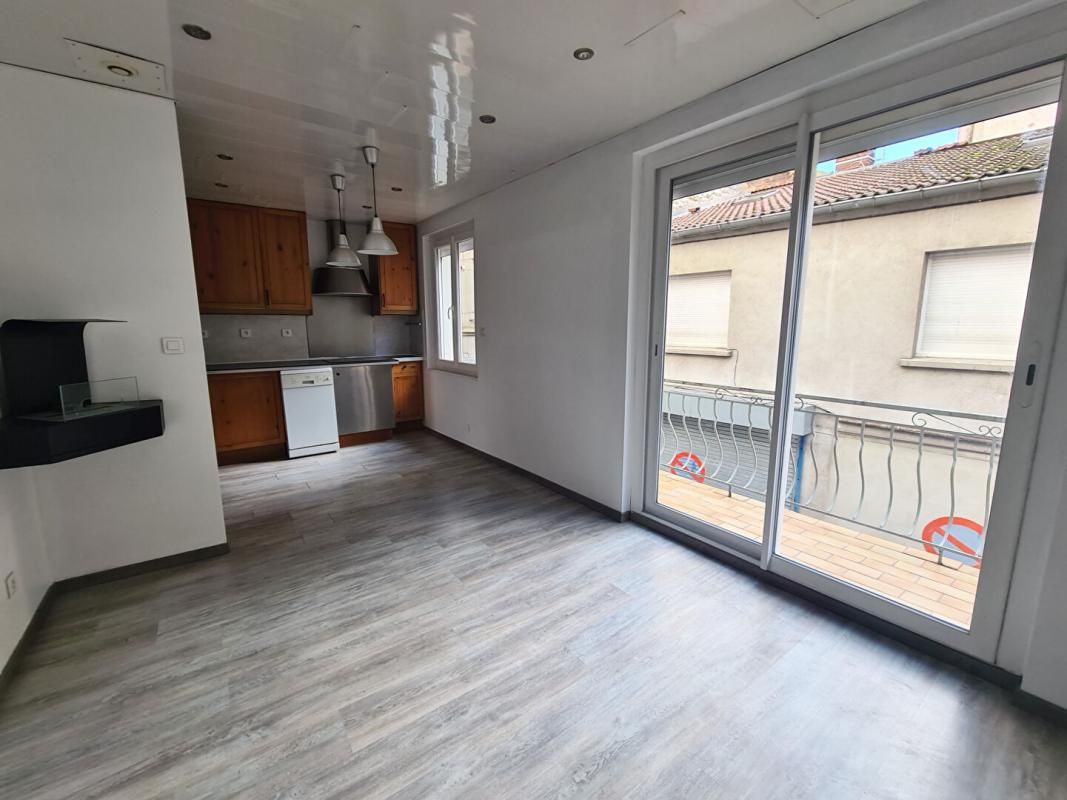 SAINT-ETIENNE Ideal investisseurs lot de 3 appartements Saint Etienne 6 pièce(s) 80.44 m2 1