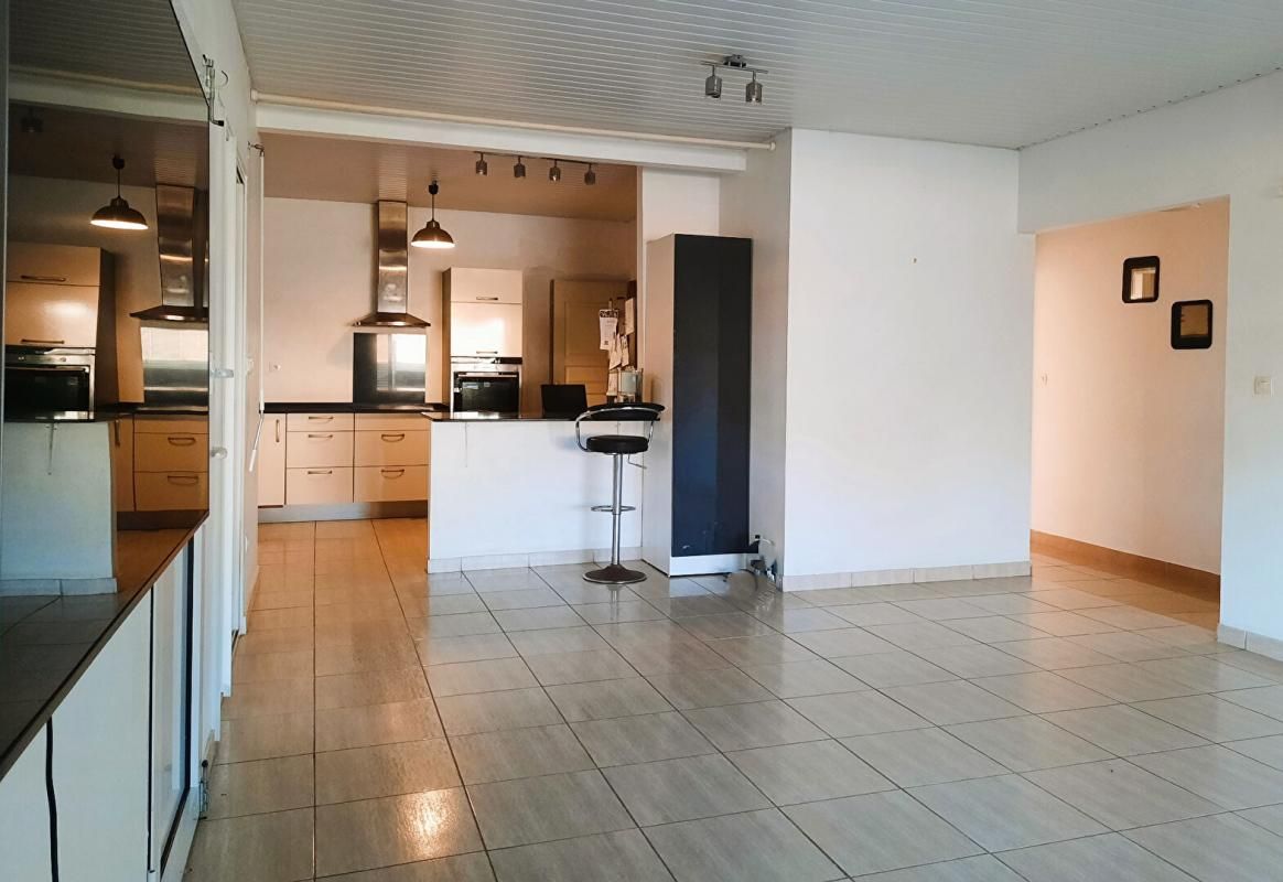 Matoury Immeuble de rapport 7 pièce(s) 169 m2