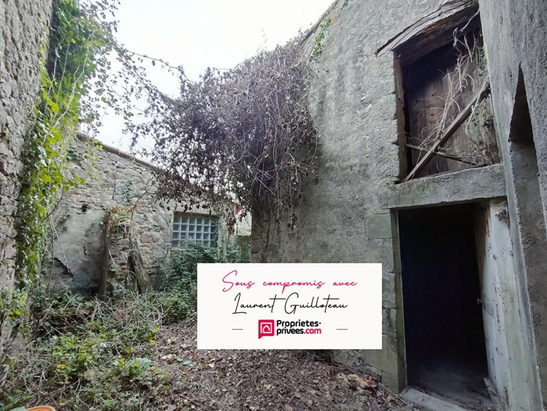 Garage Saint Aubin des Ormeaux 75 m2