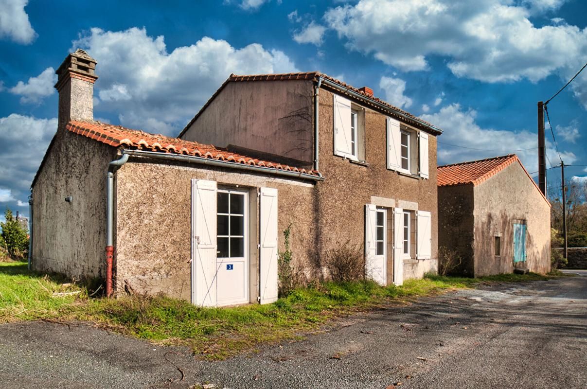 CHATEAU-THEBAUD Maison en hameau de 80 m² 1