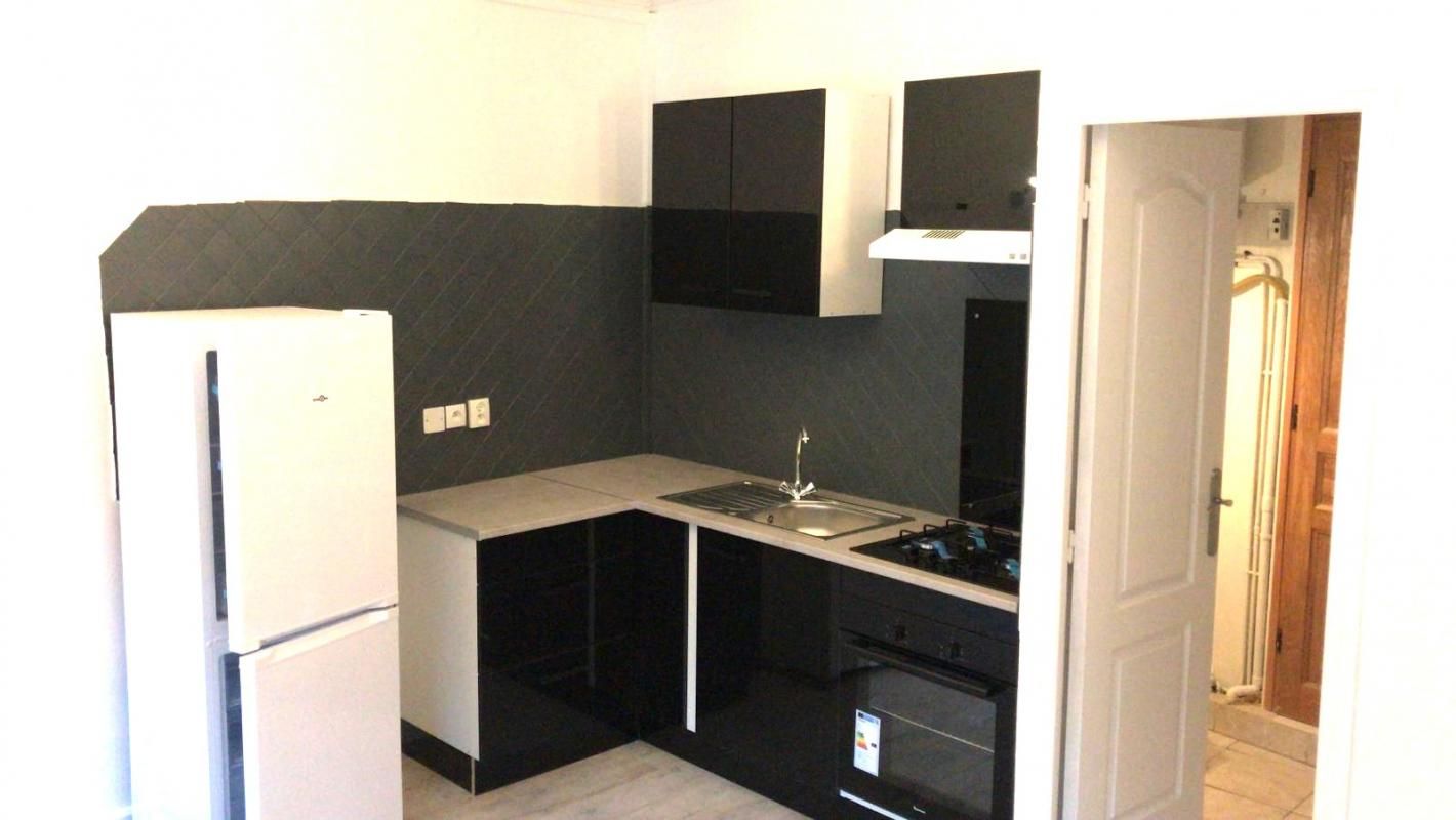 SAINT-ETIENNE Spécial investisseur ou primo- accédant ,Appartement  3 pièce(s) 37 m2 1