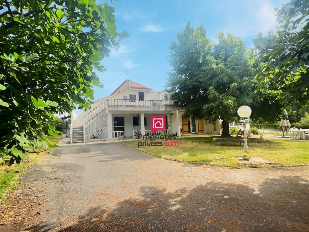 Maison familiale, 9 pièces, 205 m2 avec garage