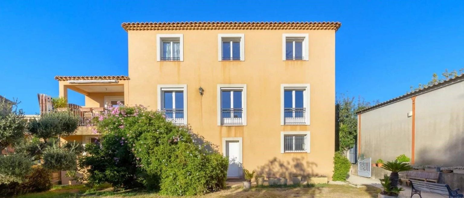 MARSEILLE-12E-ARRONDISSEMENT Magnifique  maison 6 pièces 270 m2 1