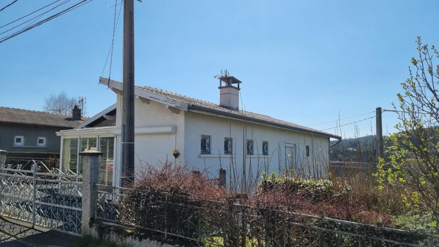 *** EXCLUSIVITE*** MARLHES 42660 Secteur RIOTORD 43220 villa plain-pied 90m² garage terrain 524m²