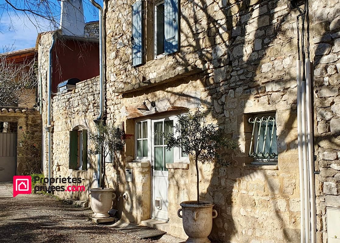 UZES Maison de village proche Uzès 1