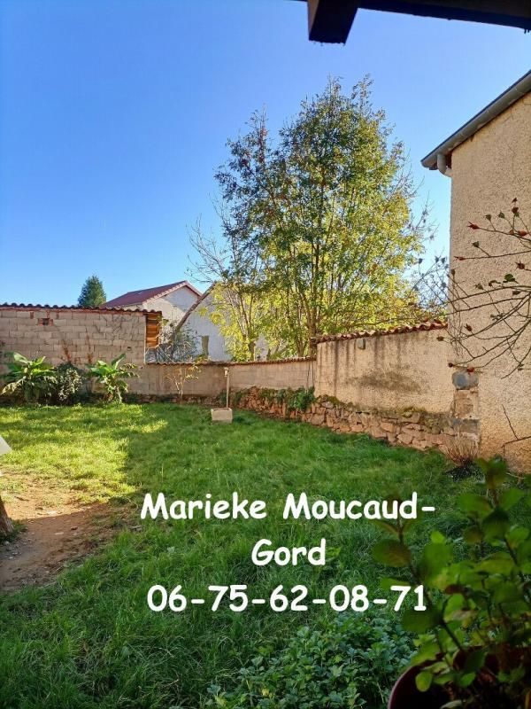 Maison de village au coeur de Valprivas 95.49 m² 3 chambres 510 m² terrain et dépendances