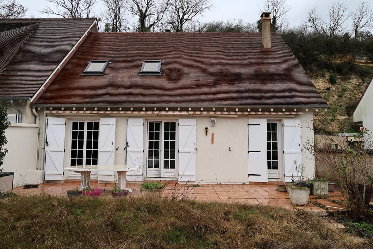 PAVILLON ANNEE 1975 ELEVE SUR VIDE-SANITAIRE ET 771 M² DE TERRAIN