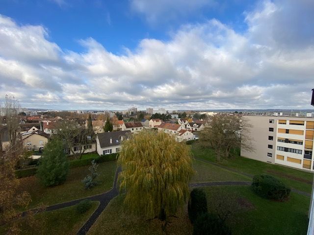 Appartement Les Clayes Sous Bois 5 pièce(s) 70 m2