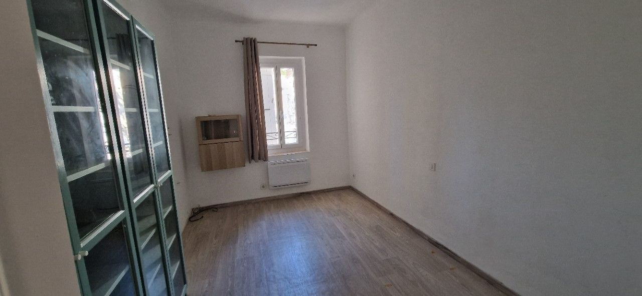 PERET Très belle maison de village rénovée et ajourée 4