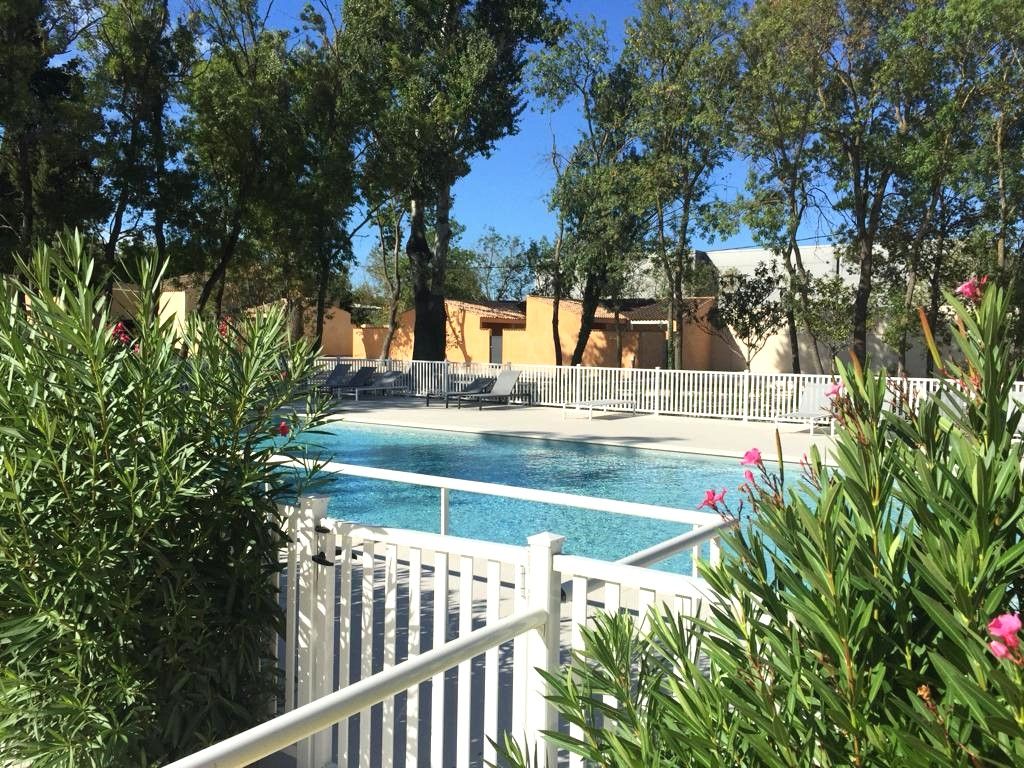 SAINT-REMY-DE-PROVENCE Bastidon 32m² avec patio privatif, piscine, pkg 1