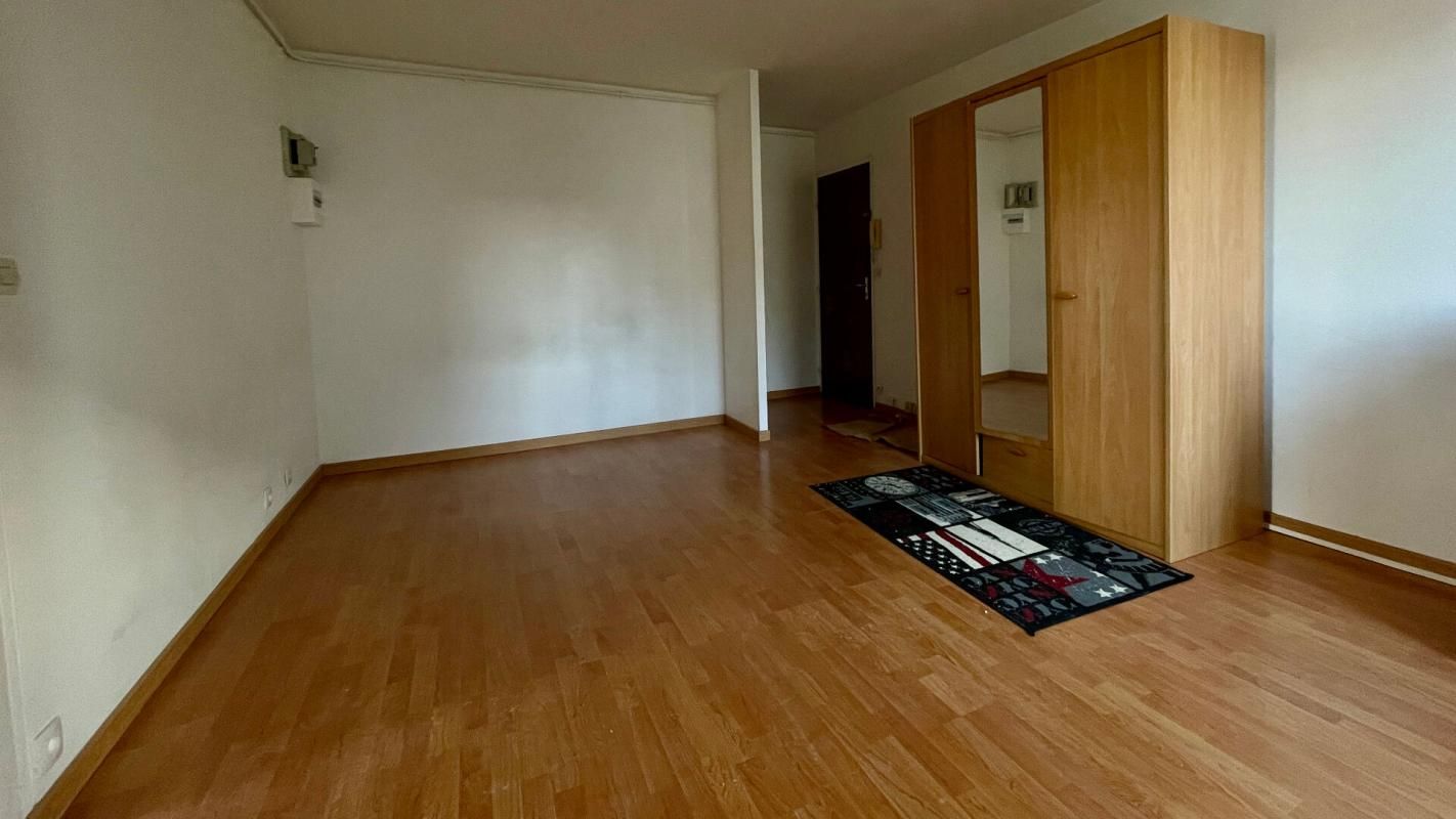 REIMS Appartement Reims F1 - idéal pour Étudiants 1