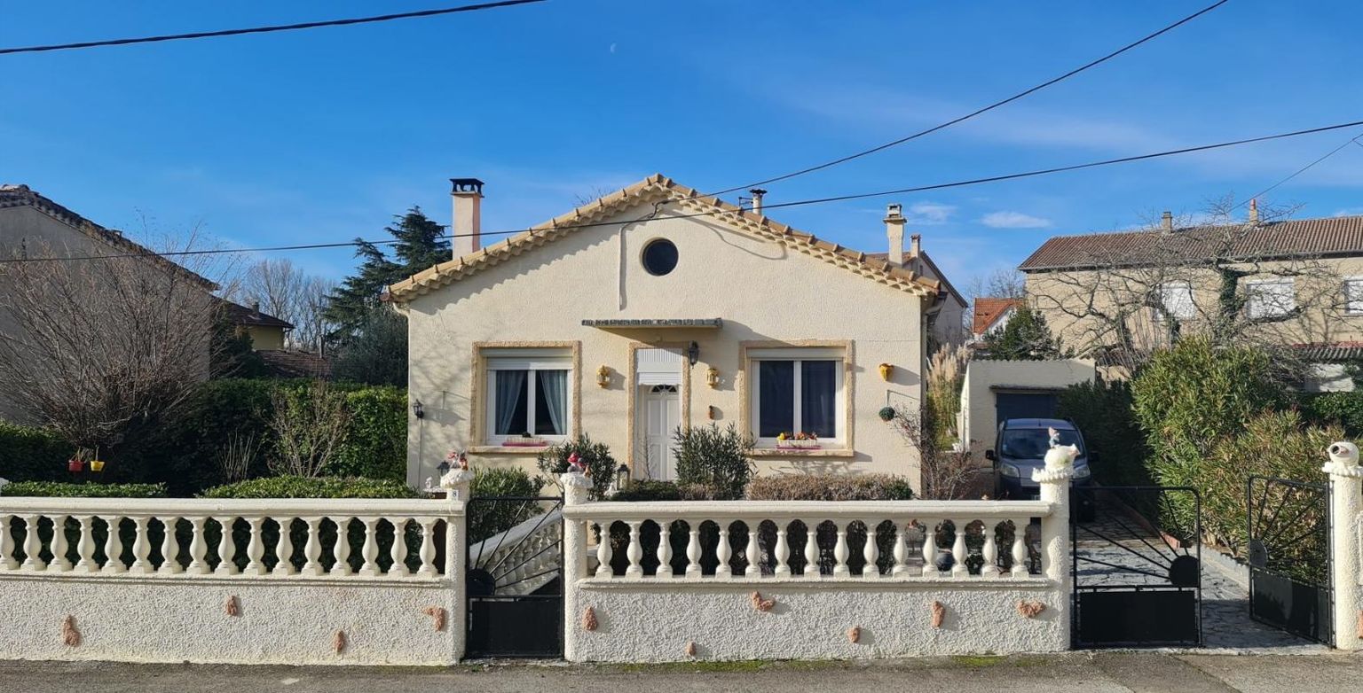 Salindres - charmante maison de ville avec jardin