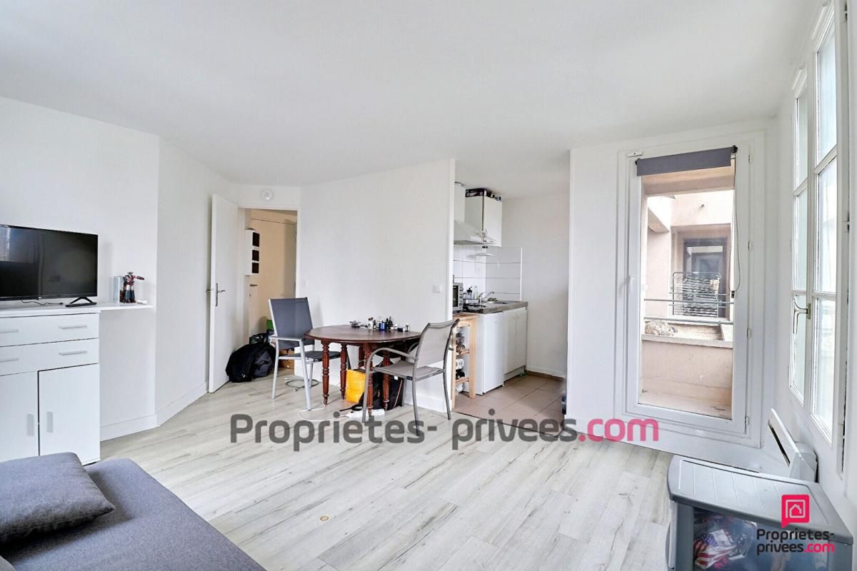 CORBEIL-ESSONNES Appartement Corbeil Essonnes 1 pièce 23 m² 1