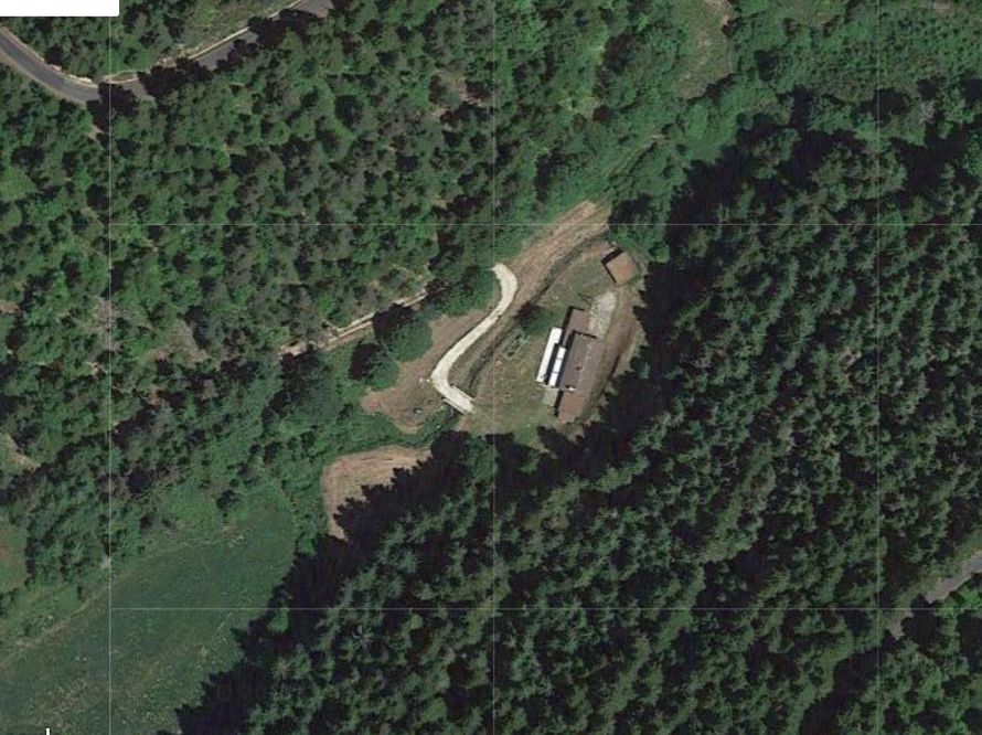 St Julien Molhesabate 43220 Maison pierre 220 m² habitables 4 chambres sur 6000m² de terrain plat